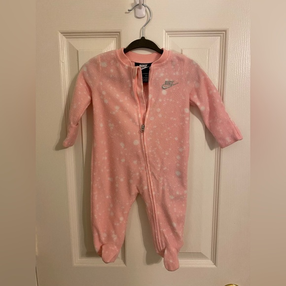 Nike Other - Nike sleeper Size 3 months